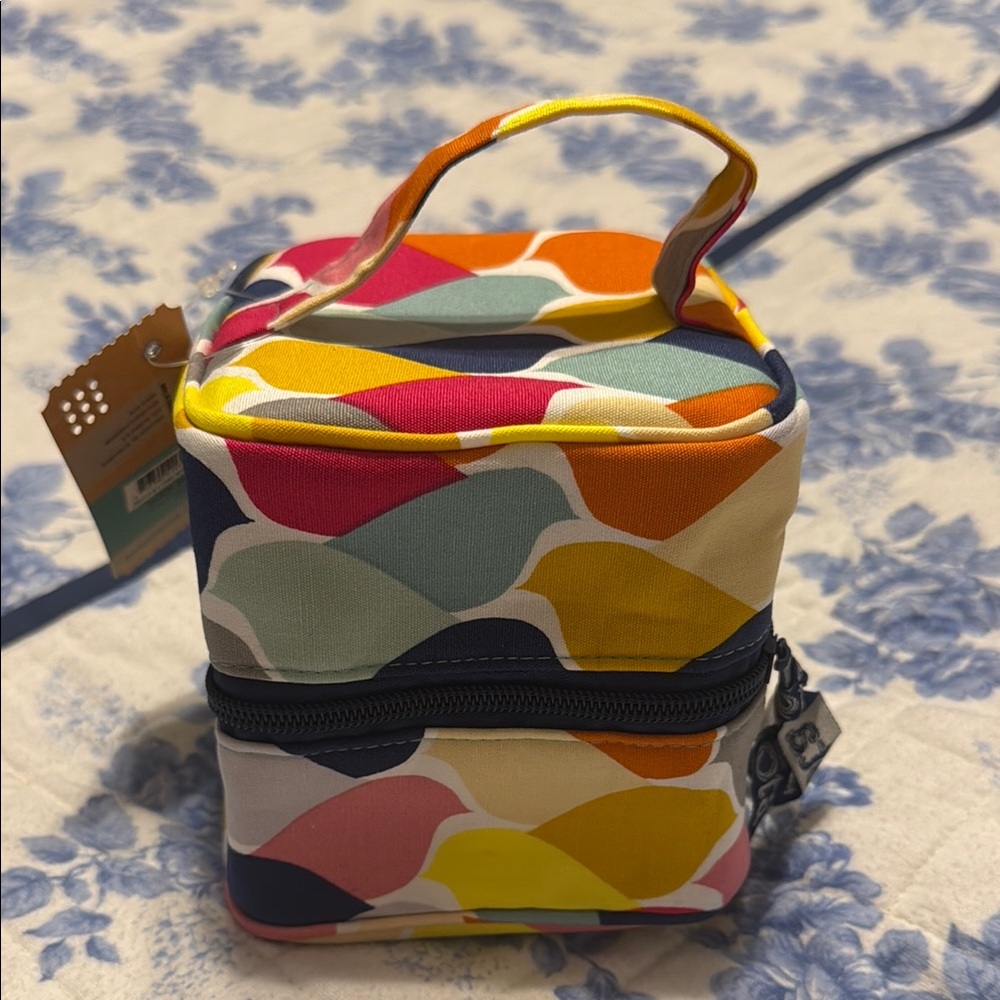 Iota Chic “flock of color” holds everything jewelry case NWT